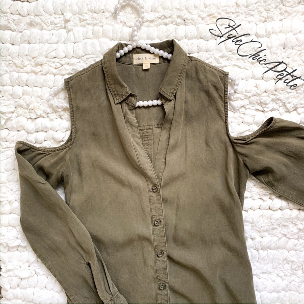 Anthropology Cloth & Stone olive Cold Shoulder Top Size XS 🥳HP - Picture 6 of 7